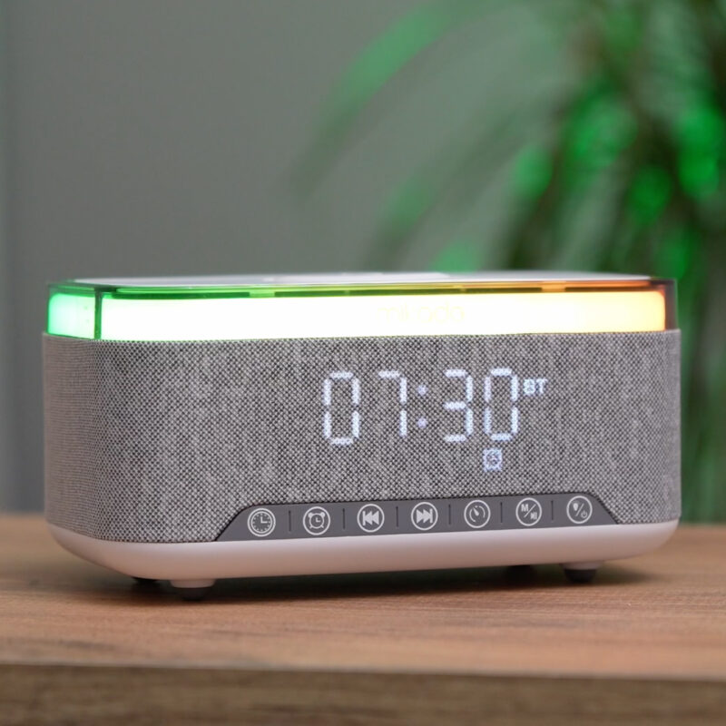 8023 - Gece Lambası Özellikli Alarmlı Saat Speaker - Görsel 3
